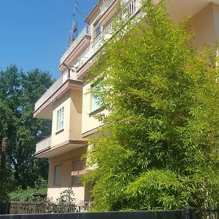 Gagliardi House 3*